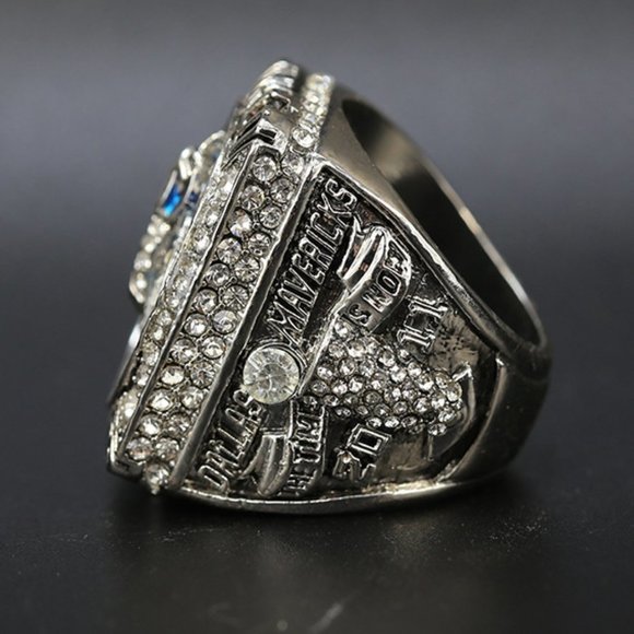 Dallas Mavericks 2011 Fan Championship Ring Dirk - Picture 5 of 7